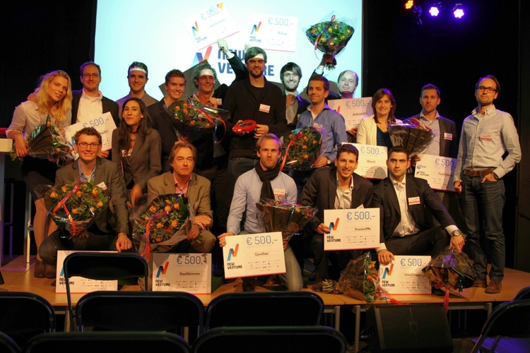 VizionZ Engineering winner group picture